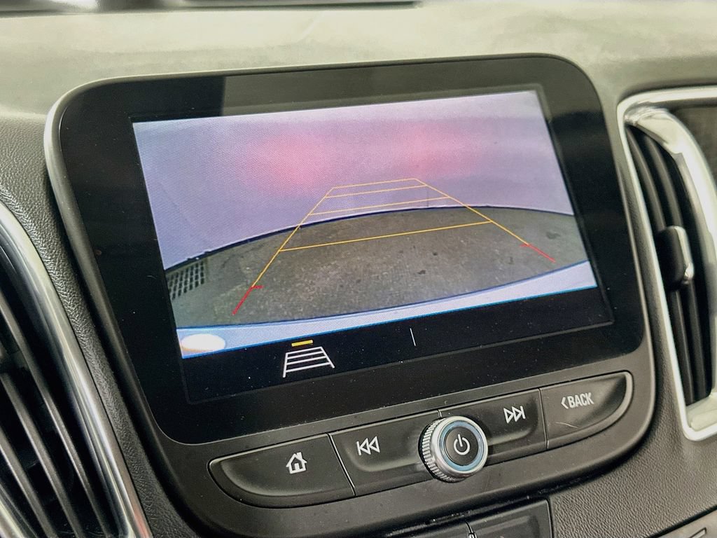 Used 2020 Chevrolet Malibu LT FWD image 10