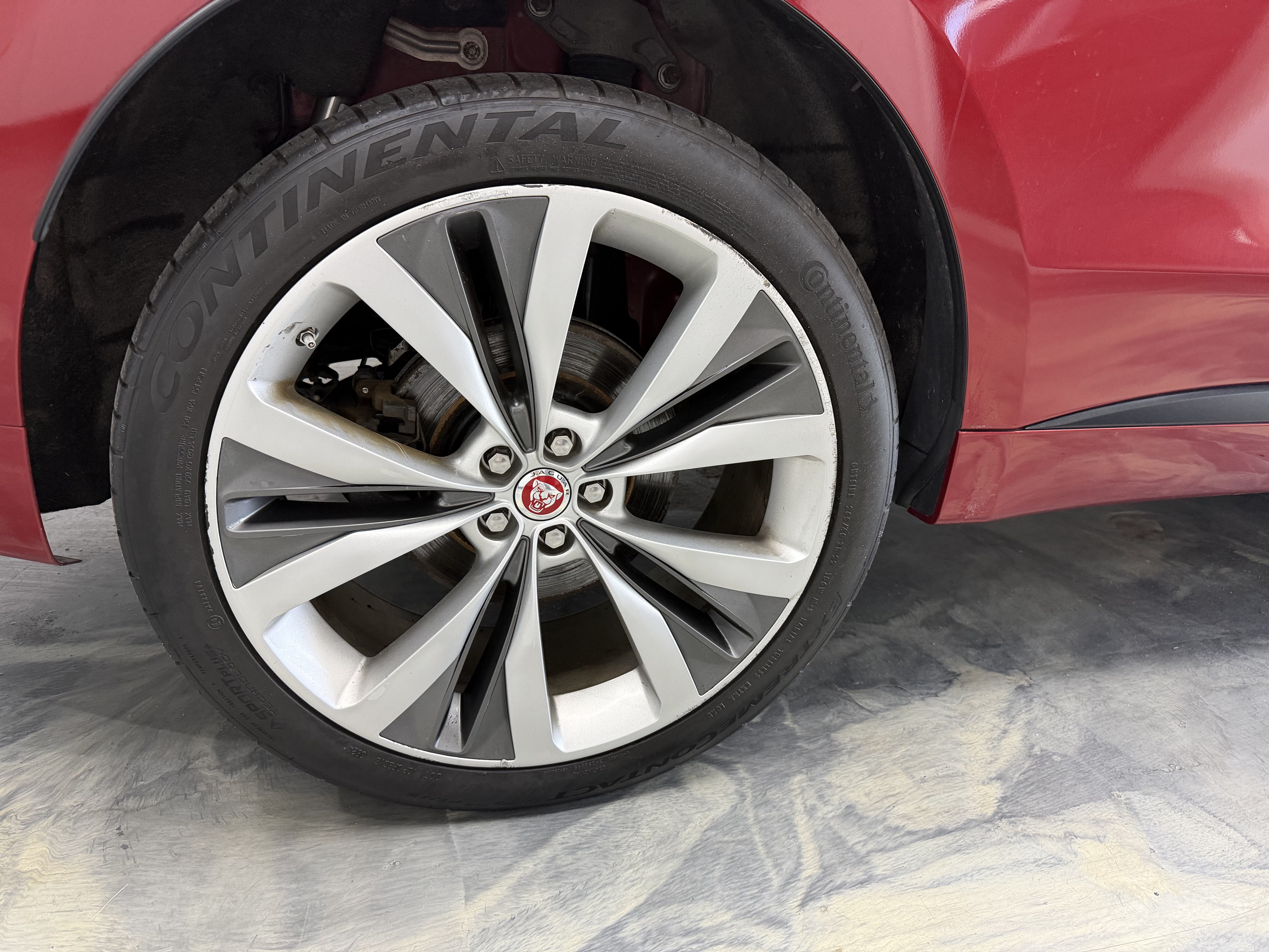 Used 2017 Jaguar F-PACE R-Sport AWD/4WD image 30