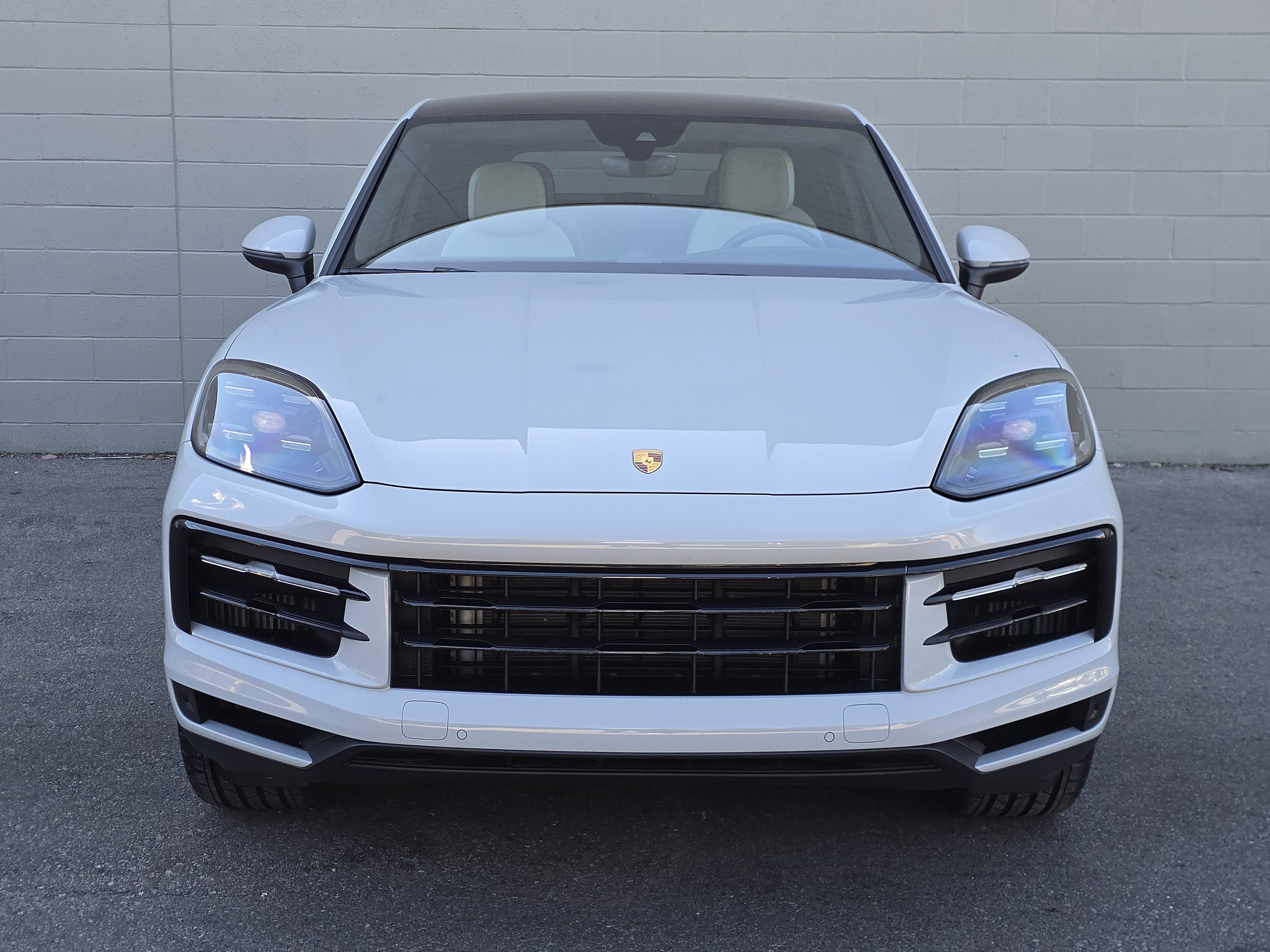 Certified 2024 Porsche Cayenne Coupe AWD/4WD image 13