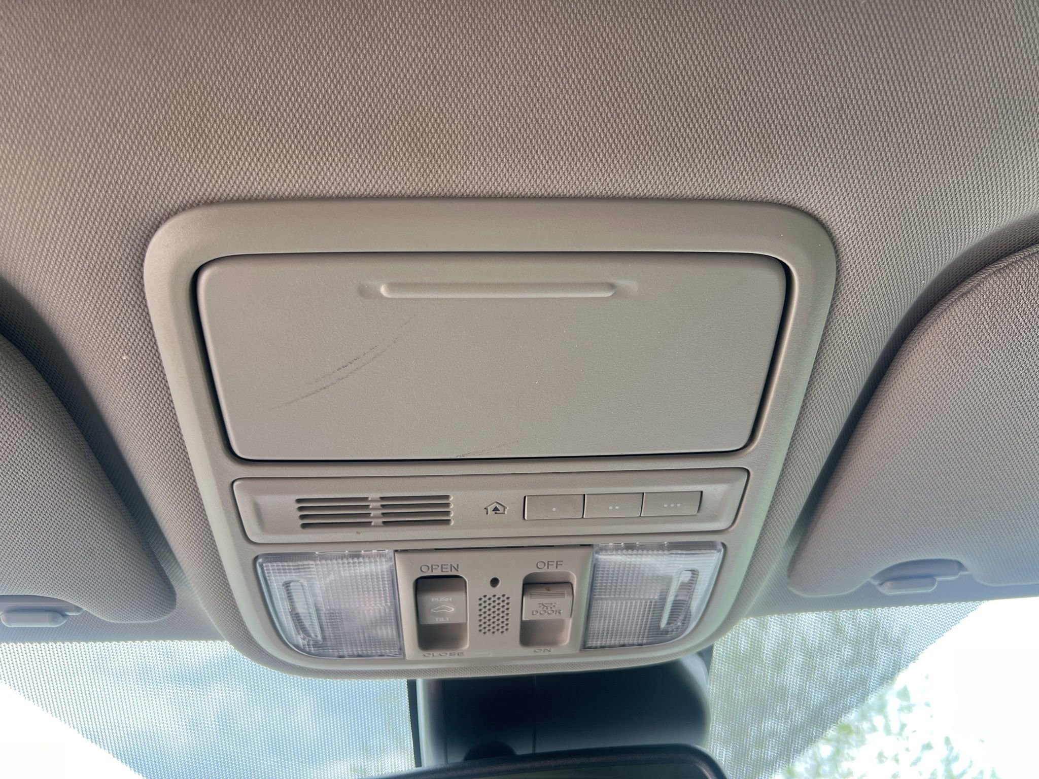 Used 2016 Honda Odyssey EX-L image 19