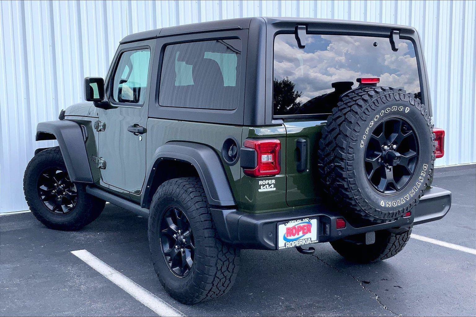 Used 2022 Jeep Wrangler Sport AWD/4WD image 6