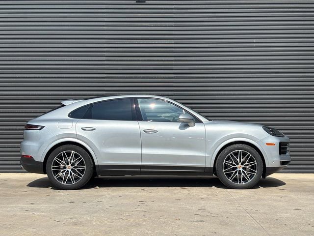 Certified 2026 Porsche Cayenne Coupe AWD/4WD image 8