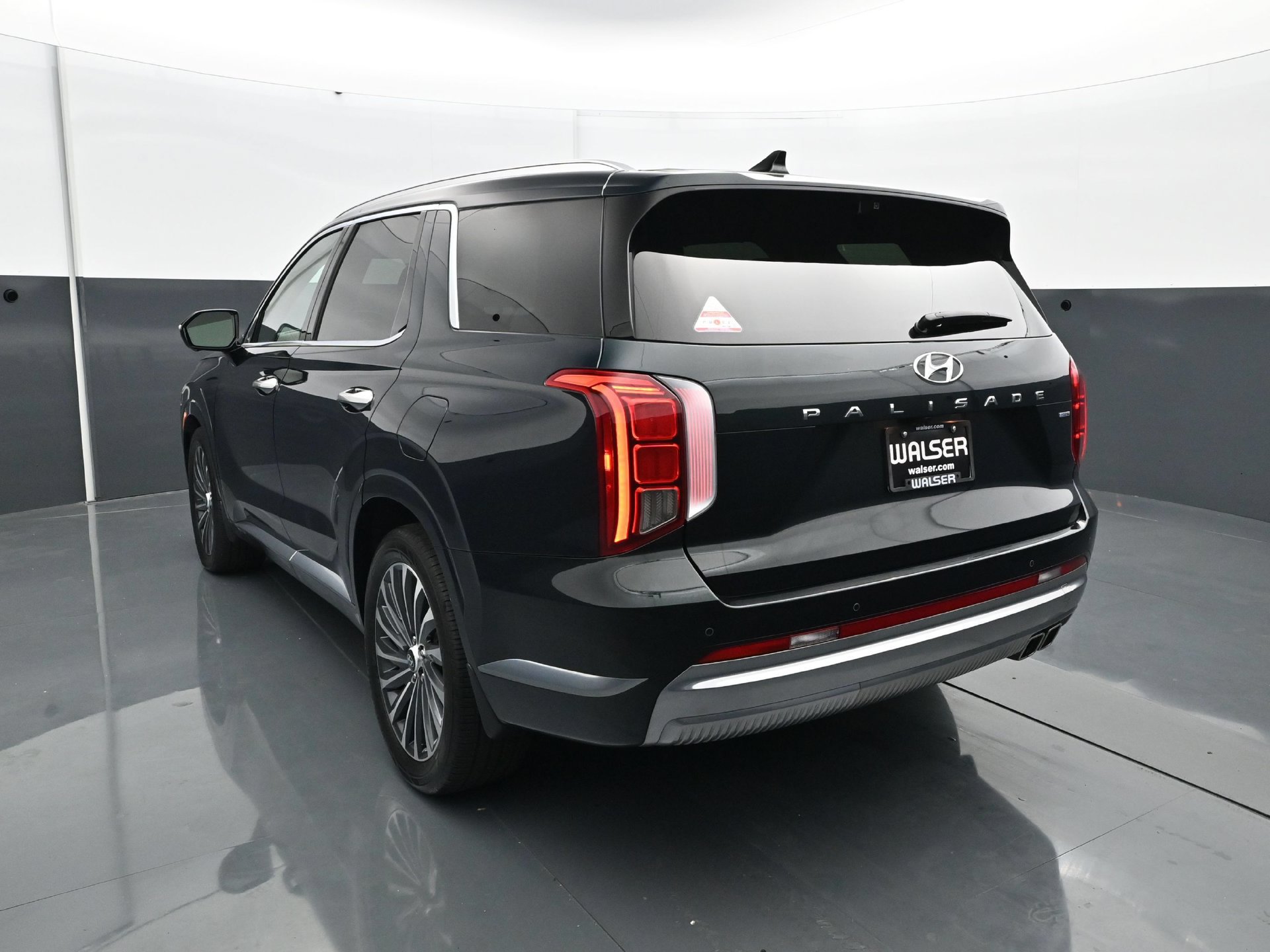 Used 2024 Hyundai Palisade Calligraphy AWD/4WD image 5
