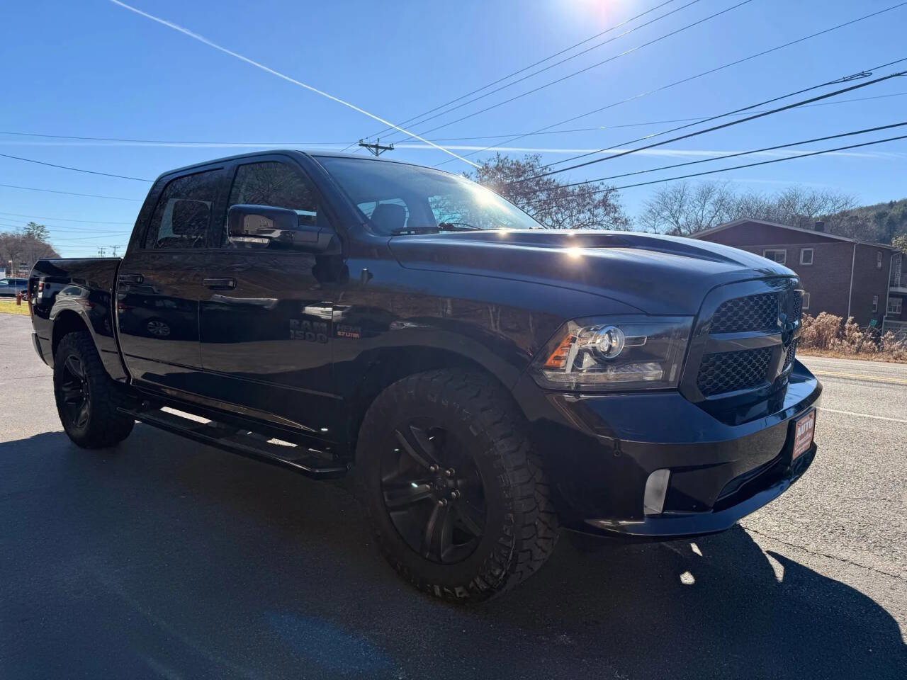 Used 2017 RAM 1500 Sport w/ Quick Order Package 26Q Night AWD/4WD image 3