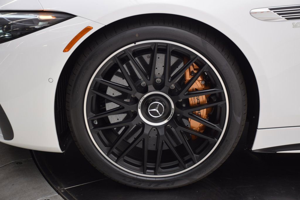 New 2025 Mercedes-Benz SL 63 AMG S e Performance 4MATIC image 11