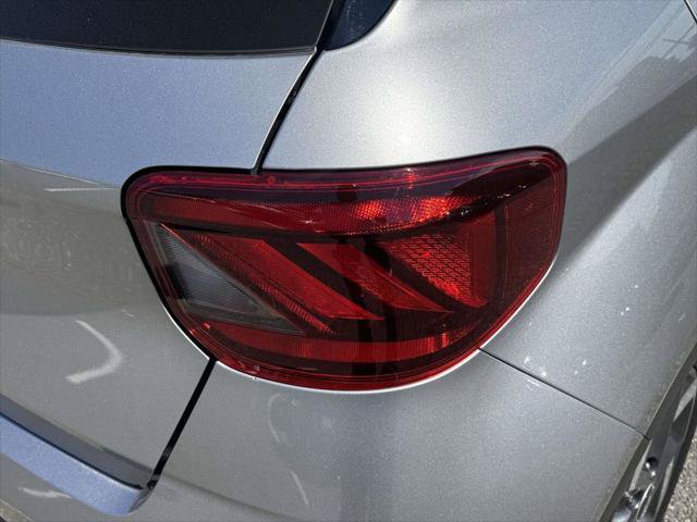 Used 2024 Hyundai Venue SEL FWD image 10