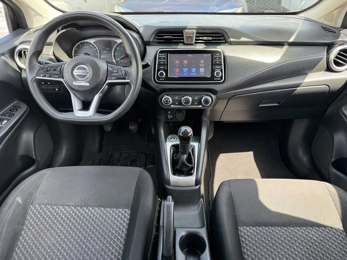 Used 2021 Nissan Versa S FWD image 19