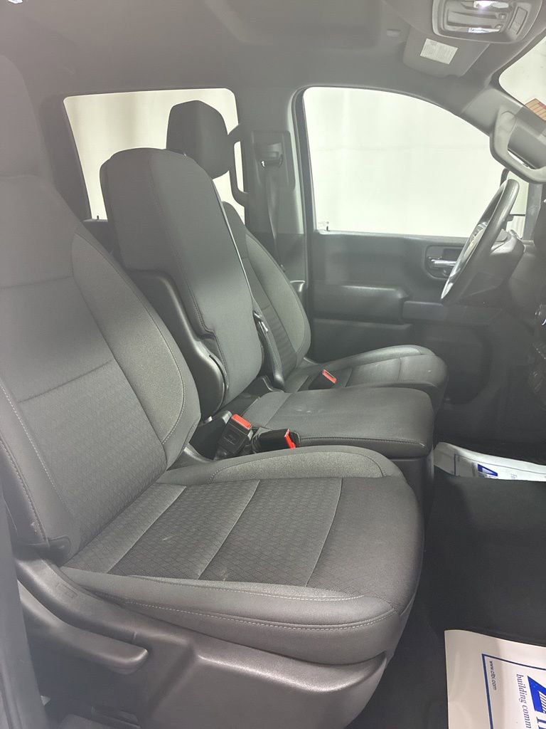 Used 2025 Chevrolet Silverado 2500 Custom w/ Custom Value Package image 28