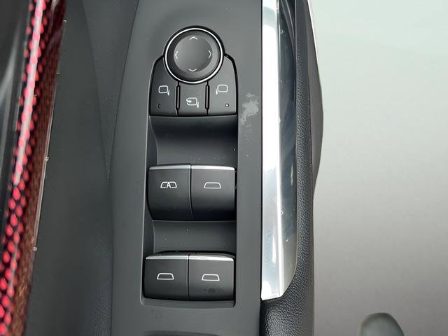 New 2026 Chevrolet Traverse RS image 15