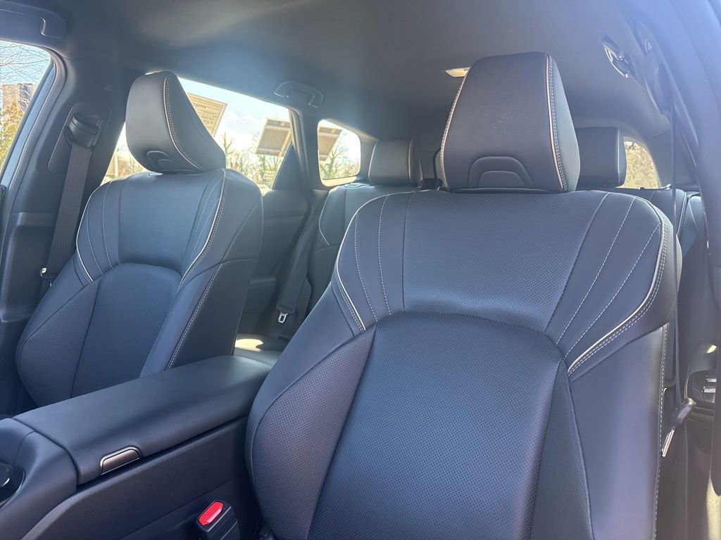 Used 2025 Toyota Crown Signia XLE image 13