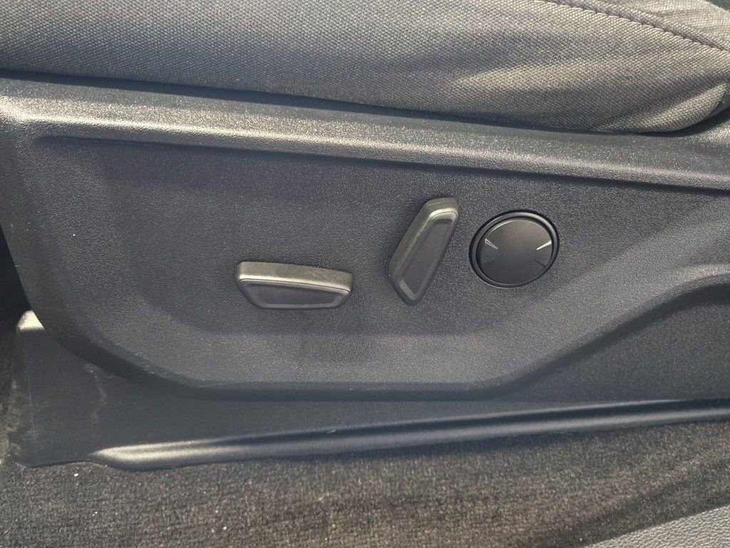 Used 2022 Ford F150 XLT w/ Equipment Group 302A High image 10