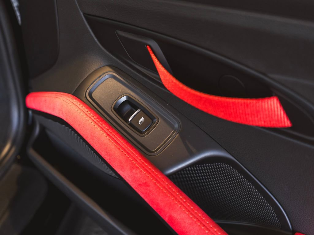 Used 2018 Porsche 911 GT2 RS image 35