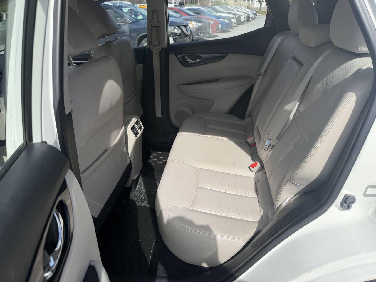 Used 2019 Nissan Rogue Sport SL AWD/4WD image 12