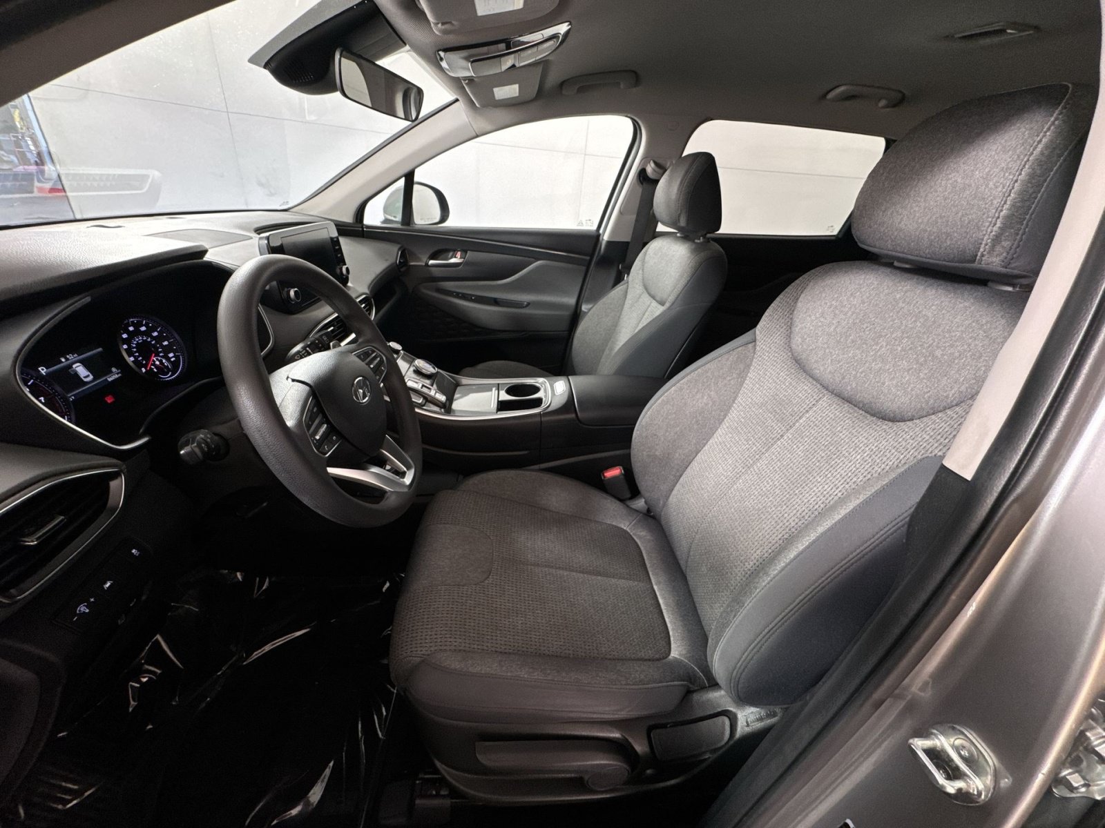 Used 2023 Hyundai Santa Fe SE w/ Cargo Package AWD/4WD image 13