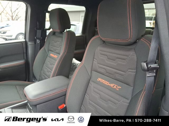 Used 2023 Nissan Frontier PRO-4X w/ Pro Convenience Package image 16