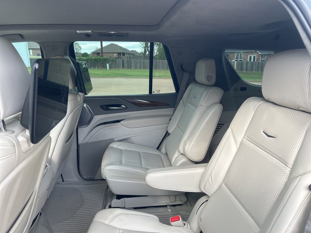 Certified 2024 Cadillac Escalade Premium Luxury Platinum w/ LPO, Floor Liner Package AWD/4WD image 6