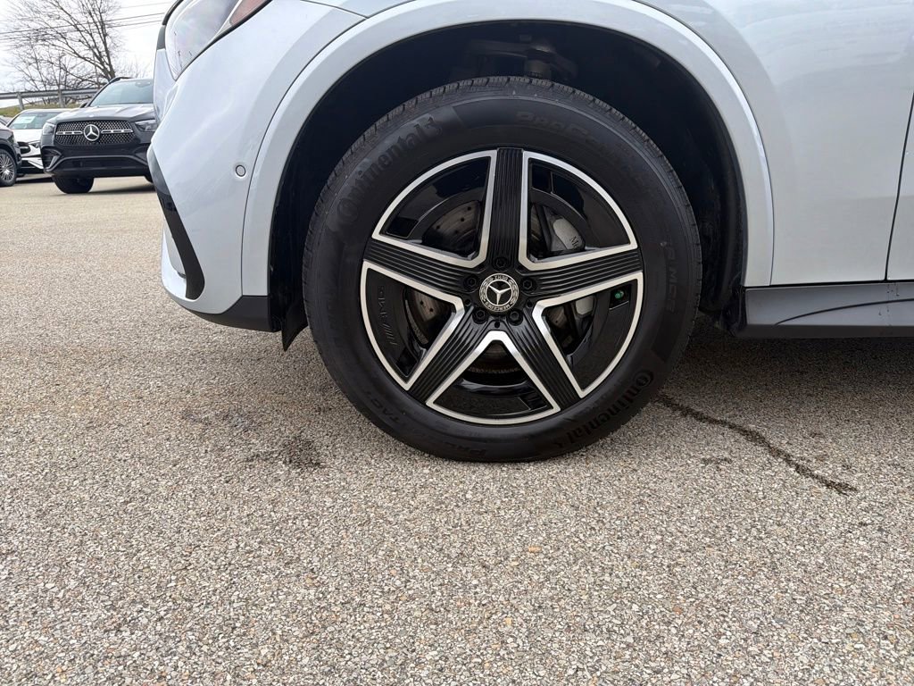 Used 2025 Mercedes-Benz GLC 350e 4MATIC image 27