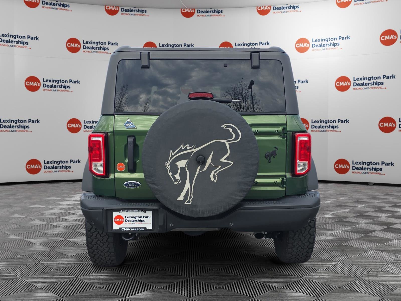 Used 2022 Ford Bronco Black Diamond image 6