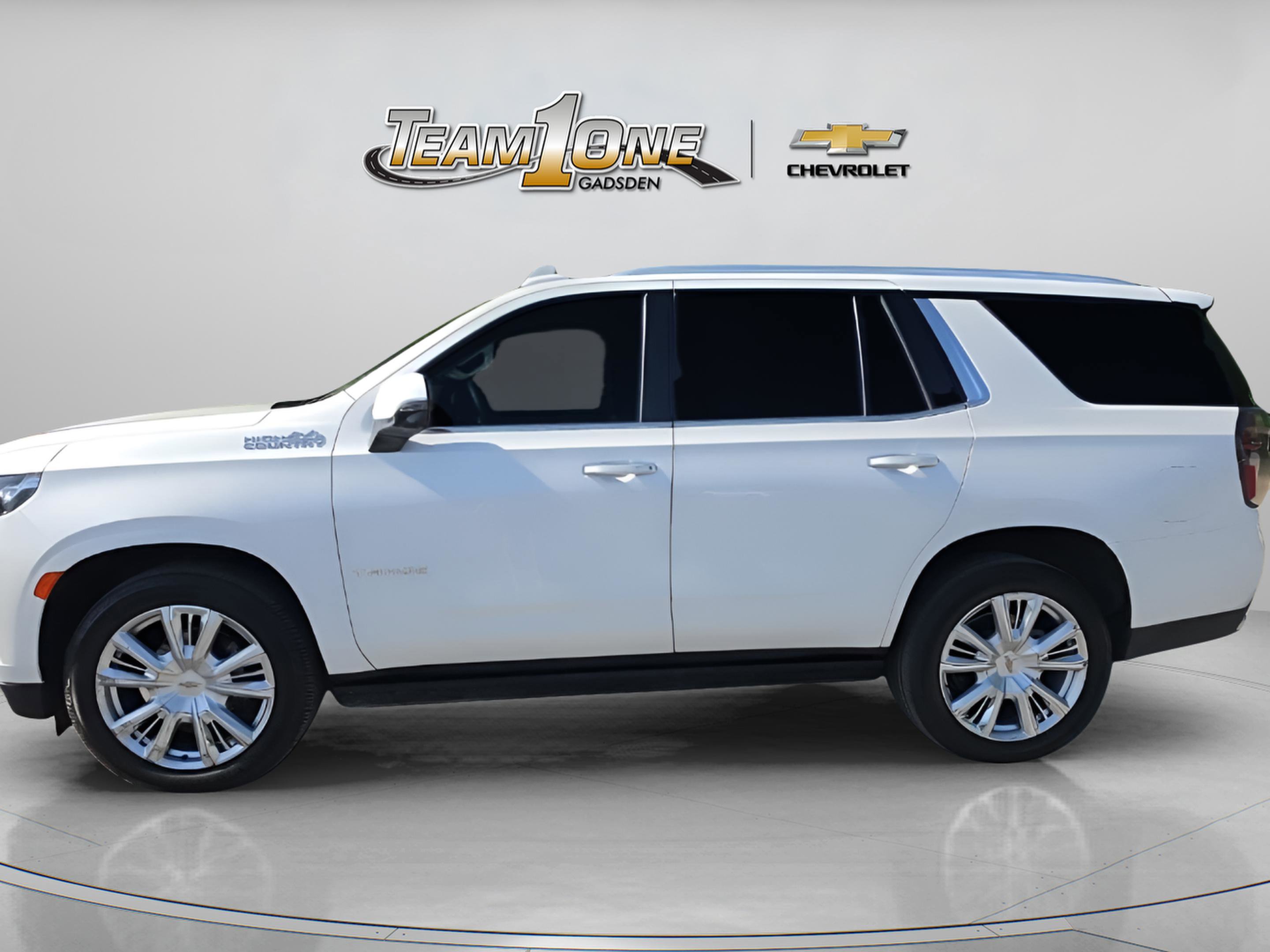 Used 2023 Chevrolet Tahoe High Country w/ Premium Package 2 AWD/4WD image 5