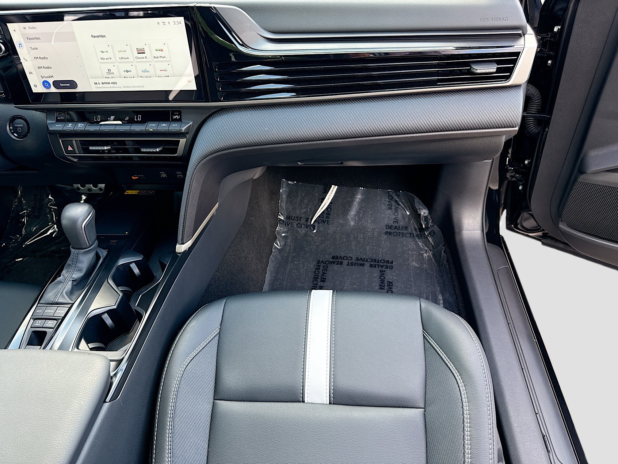 Used 2026 Toyota Camry SE w/ Multimedia Upgrade Package FWD image 16