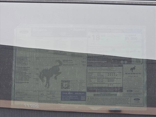 New 2025 Ford Bronco Badlands image 18