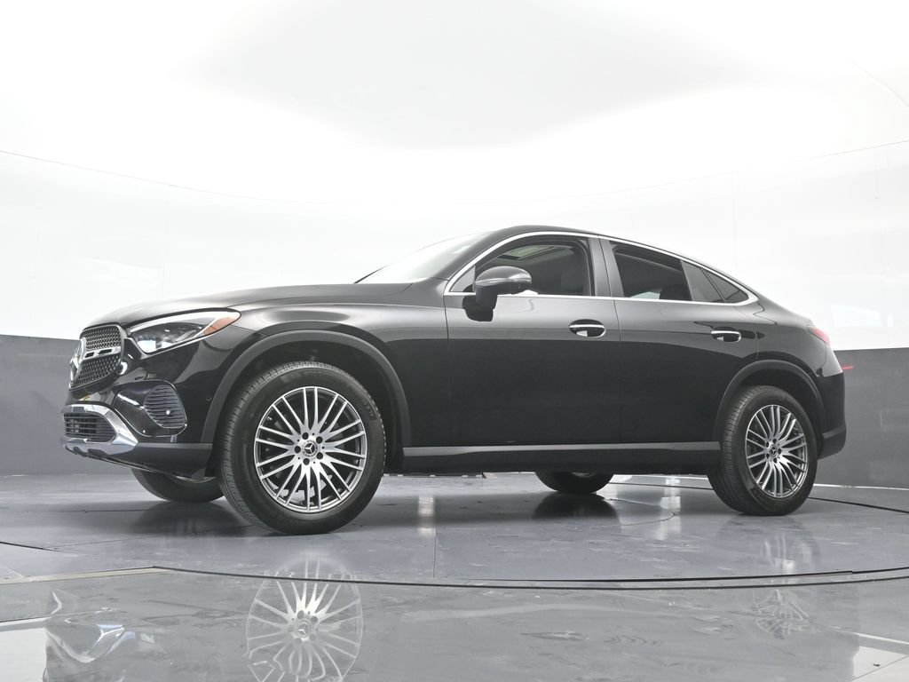 Used 2025 Mercedes-Benz GLC 300 4MATIC image 58