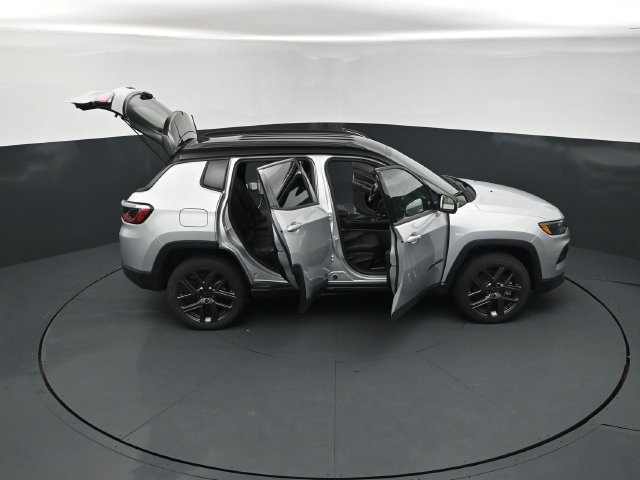 New 2026 Jeep Compass Limited AWD/4WD image 30