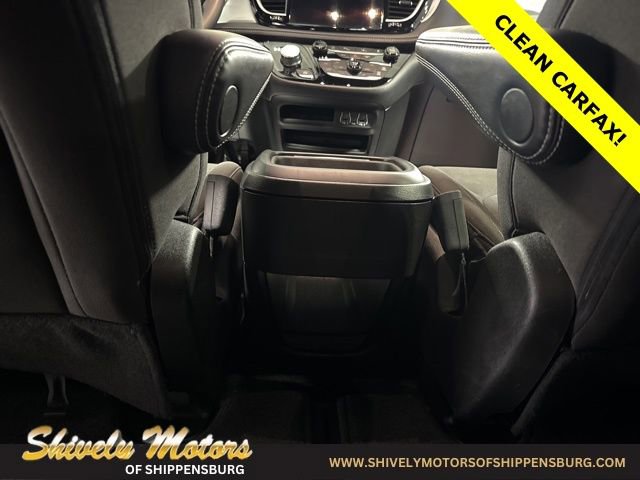 Used 2024 Chrysler Pacifica Touring image 24