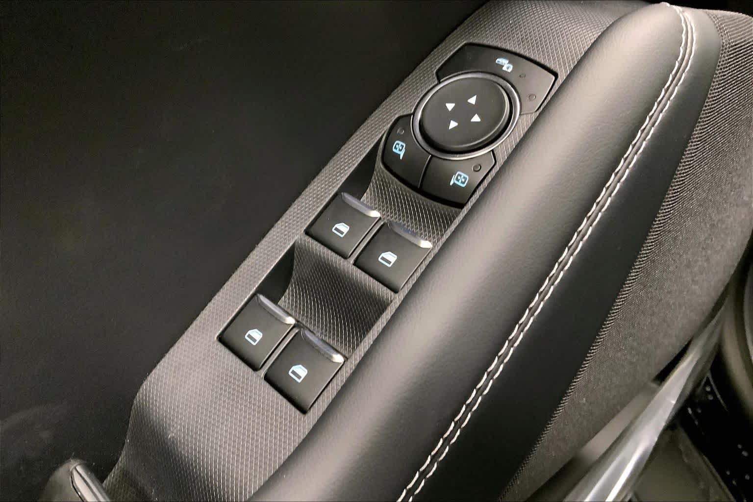 New 2026 Ford Mustang Mach-E Select RWD image 17