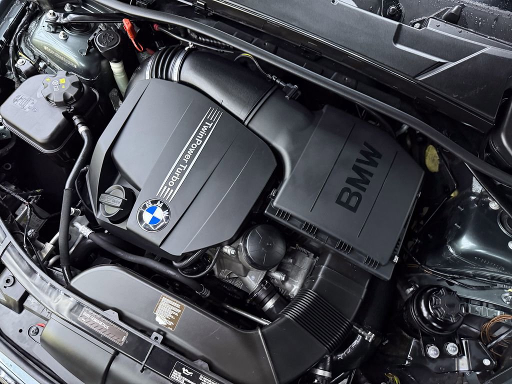 Used 2011 BMW 335i xDrive Sedan image 31