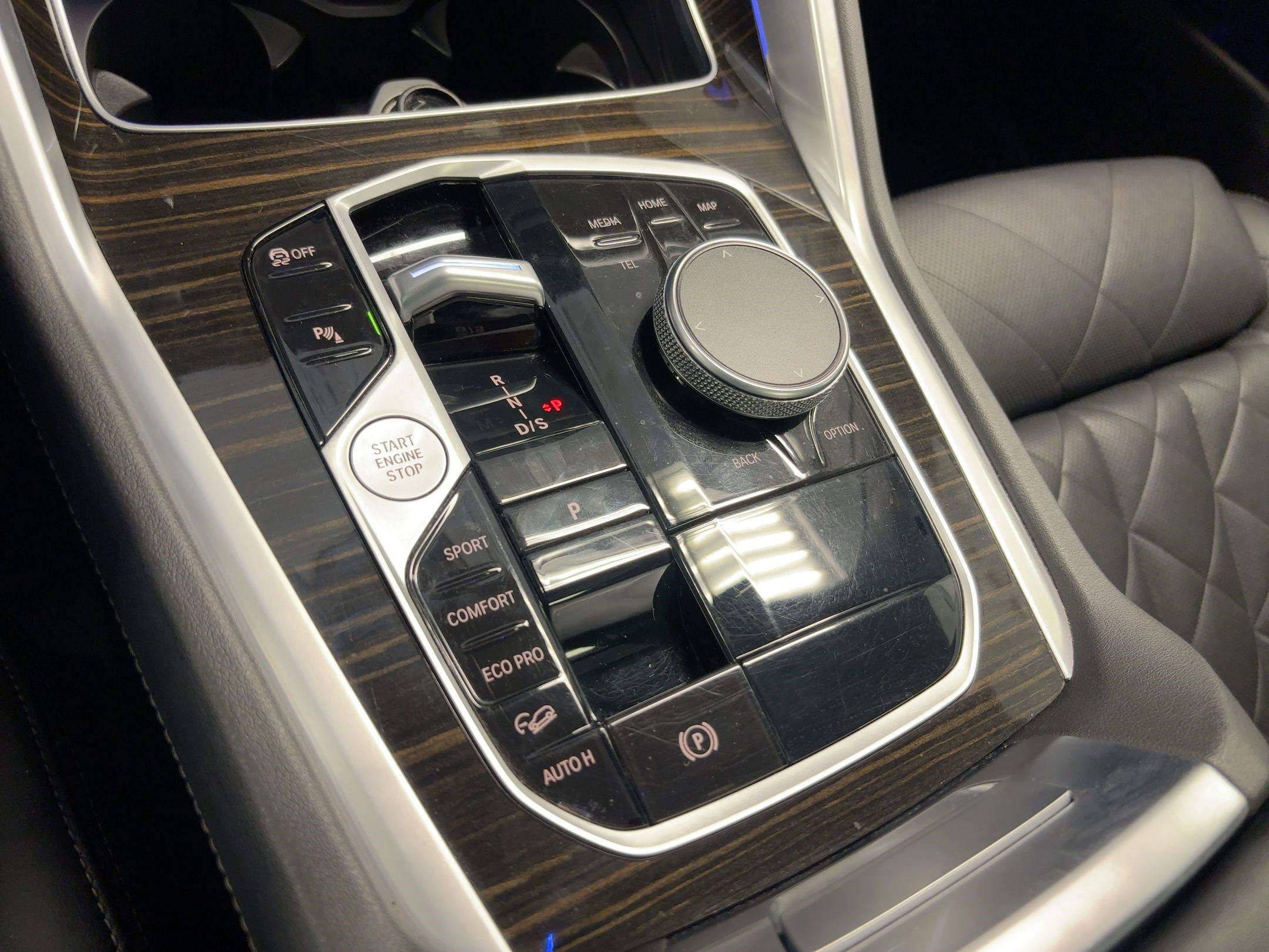 Certified 2024 BMW X6 xDrive40i image 17