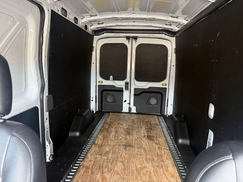 Used 2025 Ford Transit 250 148 Medium Roof Extended AWD w/ Load Area Protection Package image 27
