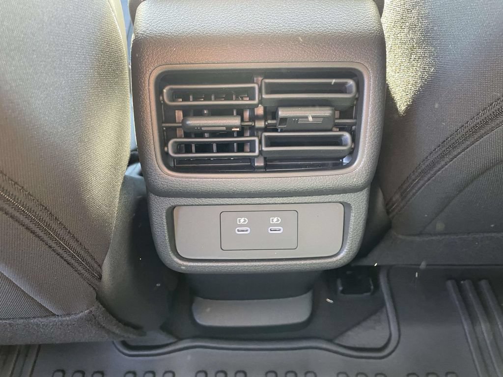 New 2026 Nissan Leaf SV+ w/ Floor Mat Package (SV+) FWD image 10