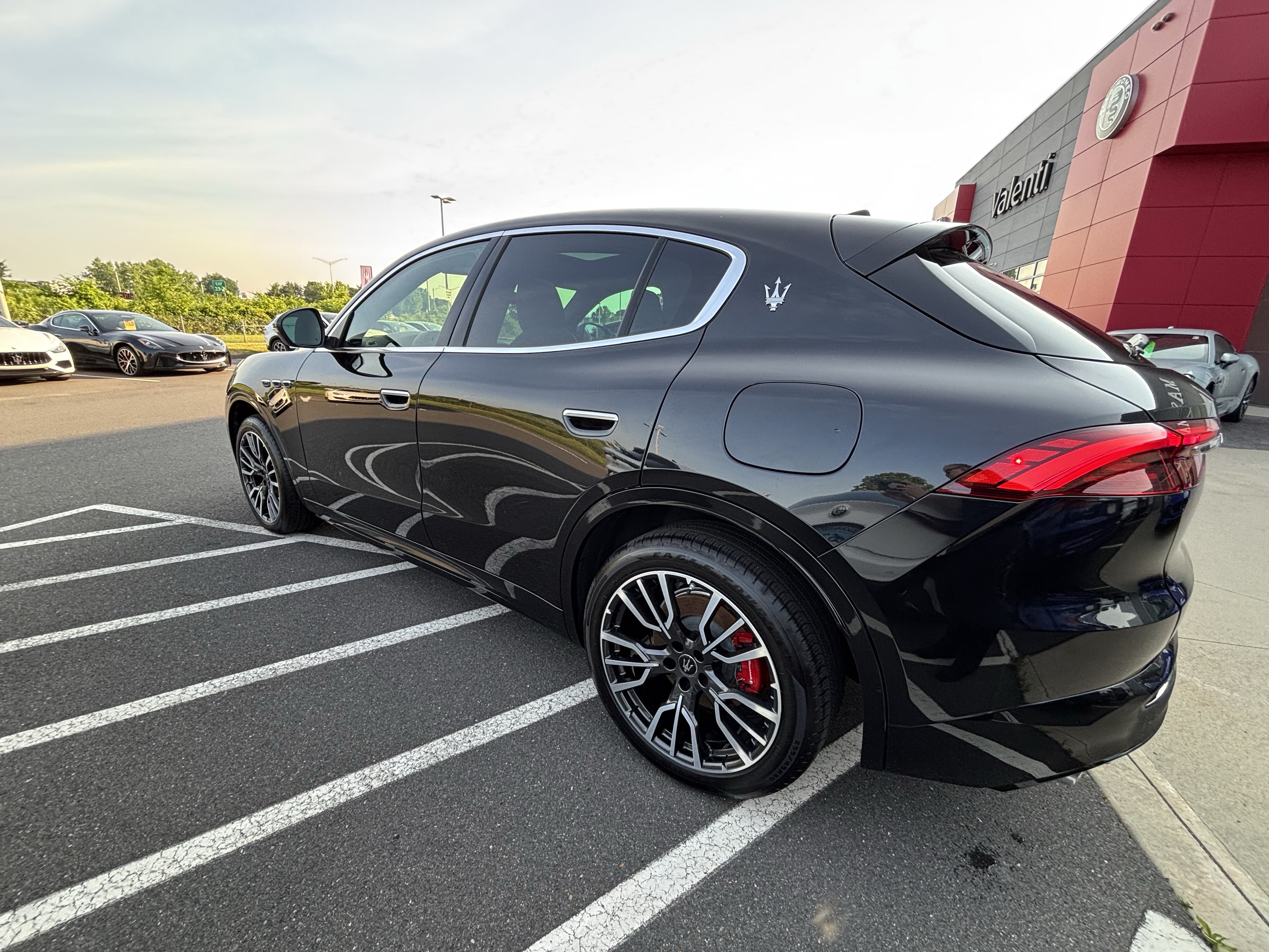 Used 2025 Maserati Grecale Folgore AWD/4WD image 6