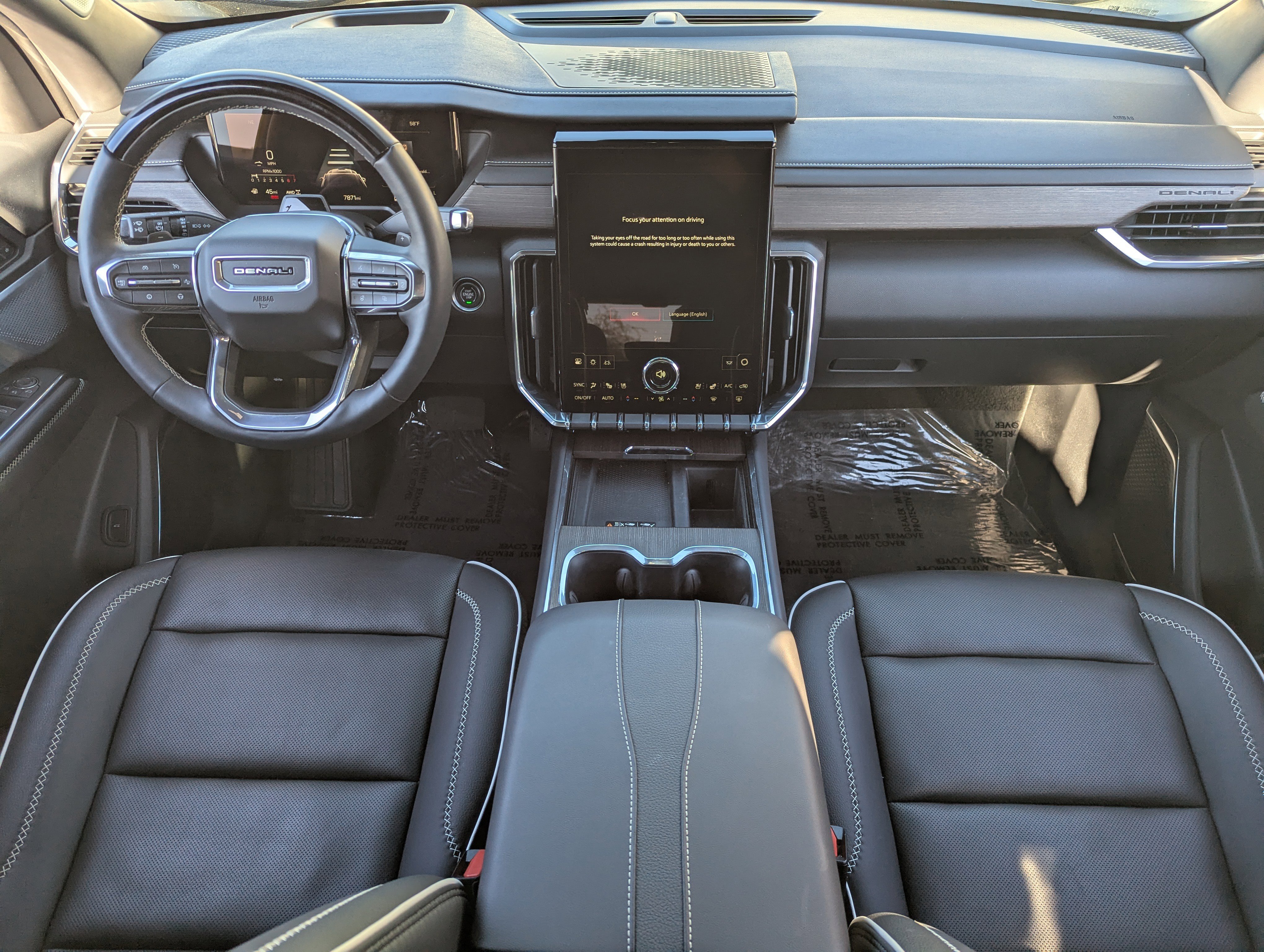 Used 2025 GMC Acadia Denali w/ Super Cruise Package image 12