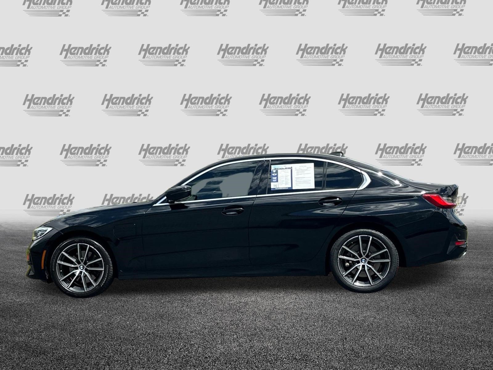 Used 2021 BMW 330e w/ Convenience Package RWD image 8