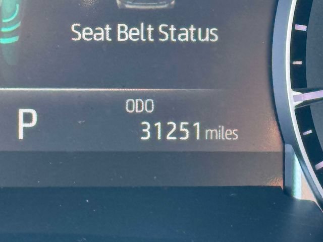 Used 2022 Toyota Highlander XLE AWD/4WD image 33