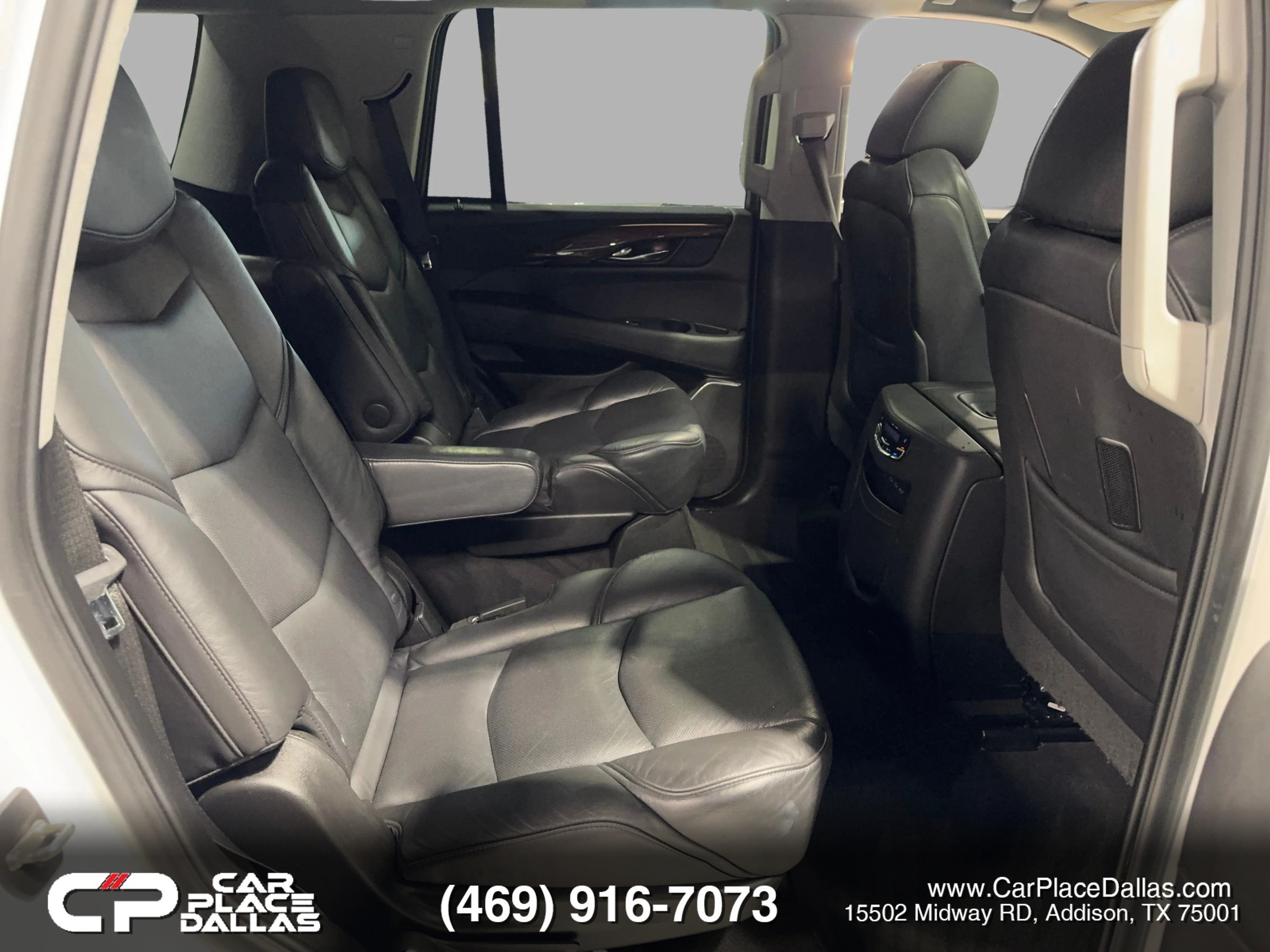 Used 2019 Cadillac Escalade Luxury RWD image 31
