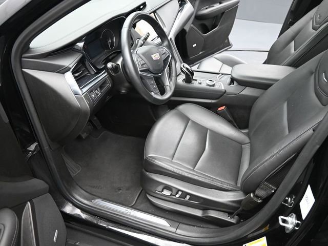 Certified 2025 Cadillac XT5 Premium Luxury image 9