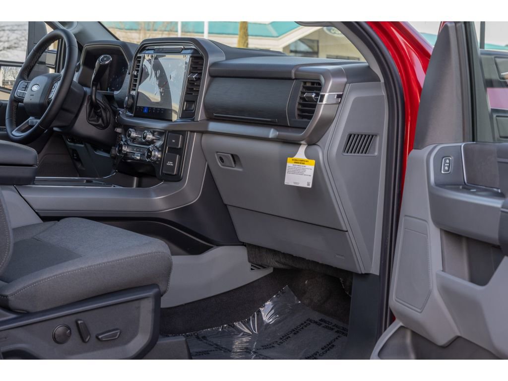 New 2025 Ford F150 XLT w/ Equipment Group 302A MID image 10
