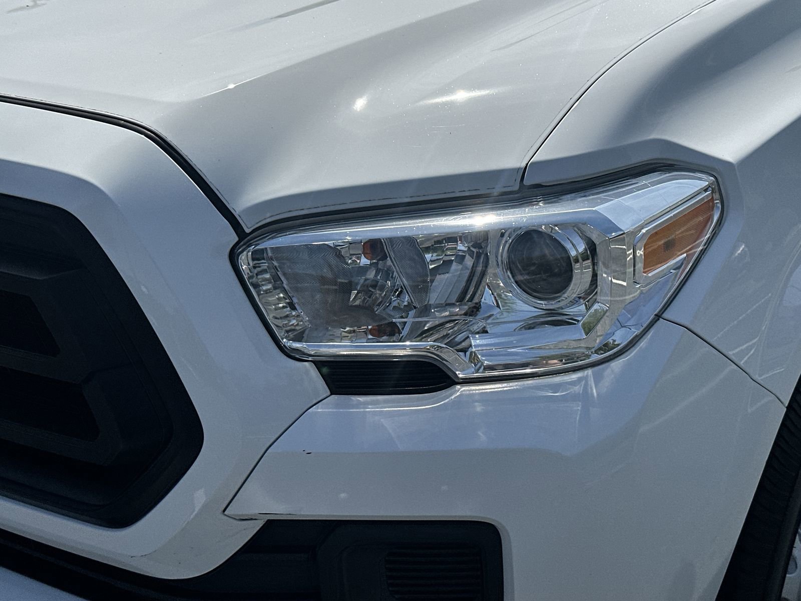 Used 2021 Toyota Tacoma SR AWD/4WD image 11