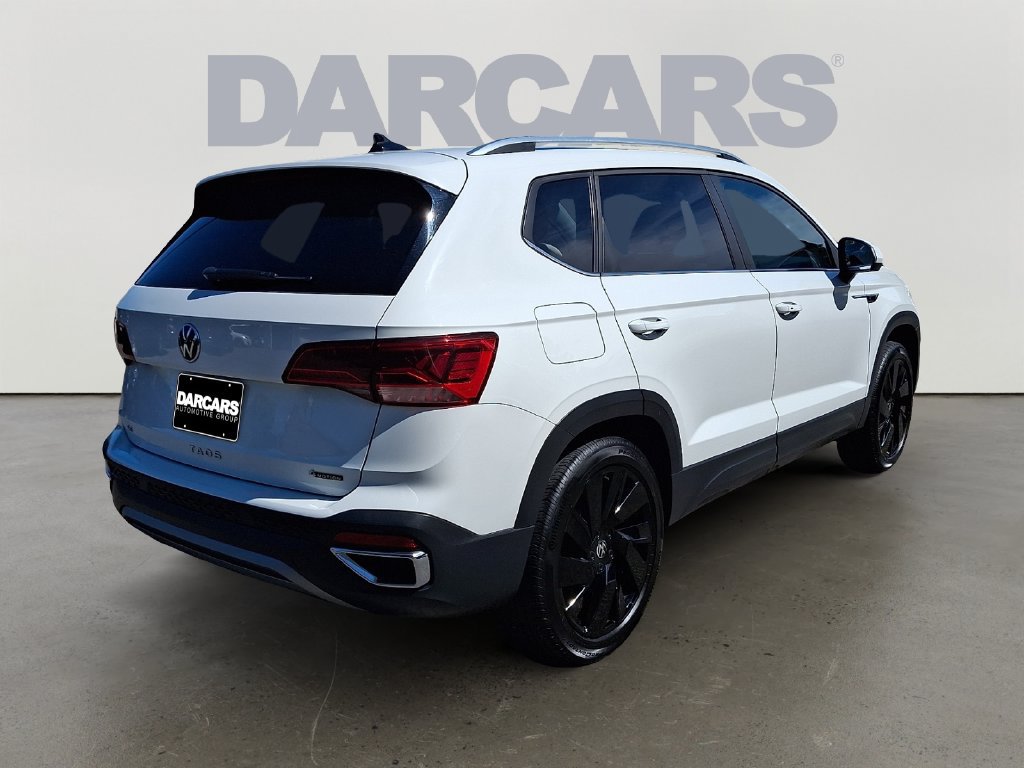 Used 2024 Volkswagen Taos SE w/ Black Wheel Plus Package AWD/4WD image 6