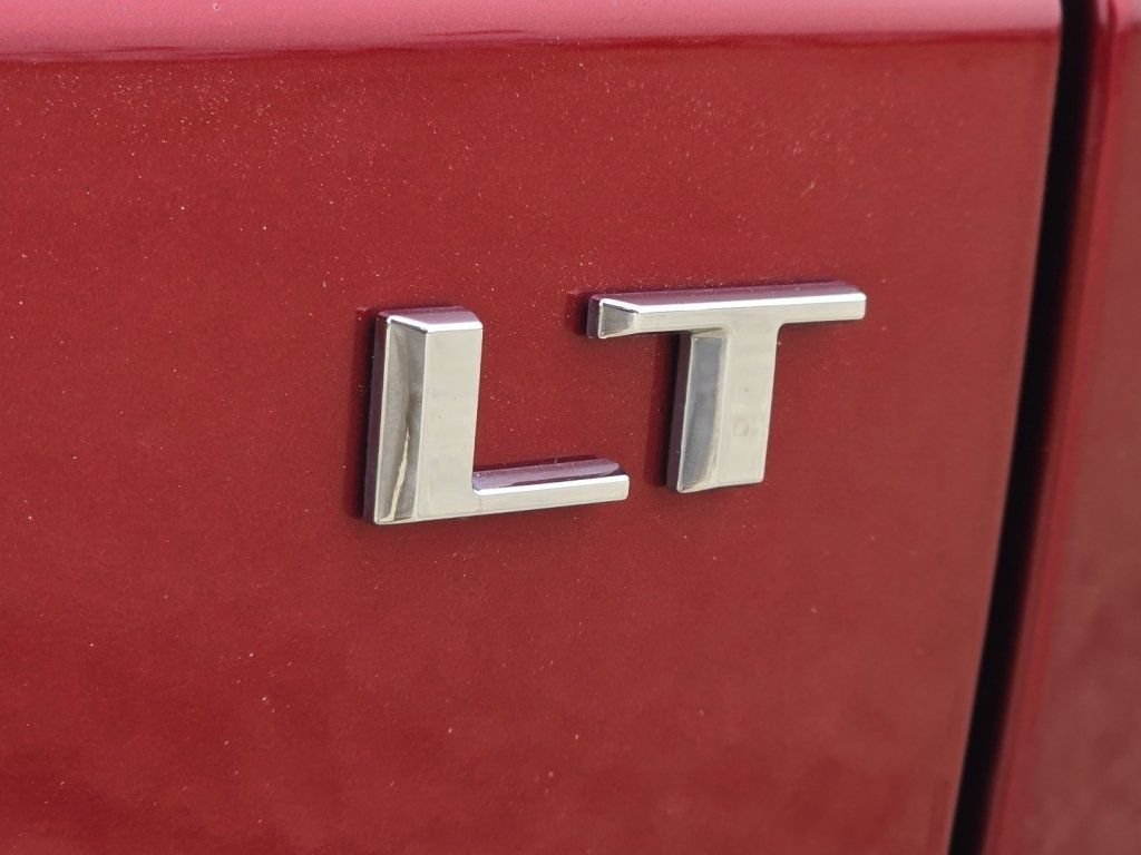 Used 2024 Chevrolet Traverse LT w/ LPO, Floor Liner Package AWD/4WD image 9