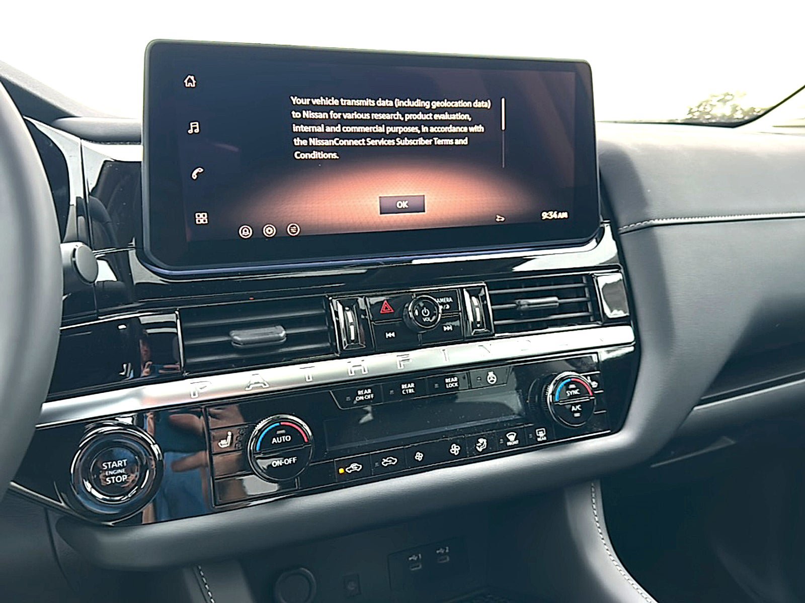 New 2026 Nissan Pathfinder SL w/ SL Premium Package FWD image 23