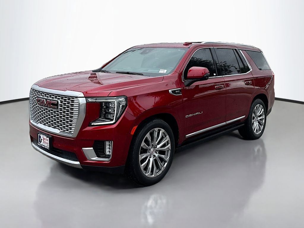 Used 2024 GMC Yukon Denali w/ Denali Reserve Package image 3