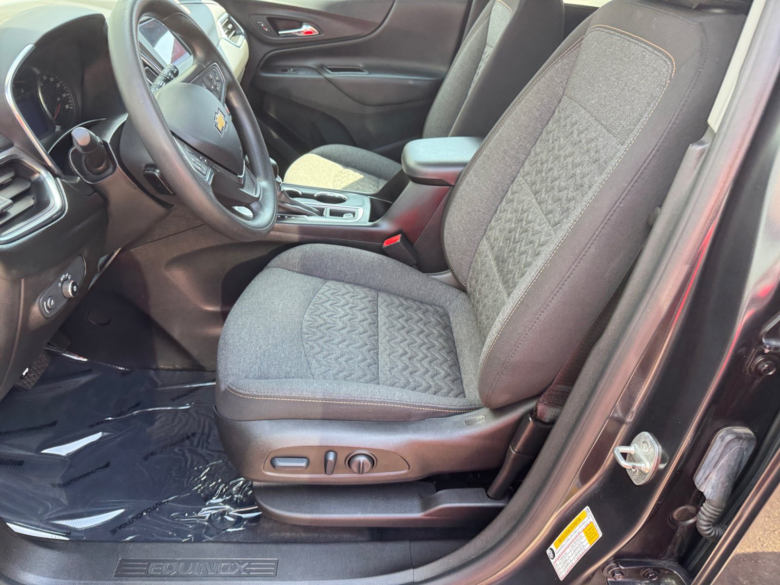 Used 2022 Chevrolet Equinox LT FWD image 10