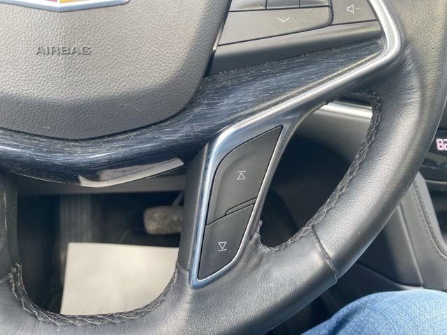 Used 2023 Cadillac XT5 Premium Luxury w/ Technology Package image 11