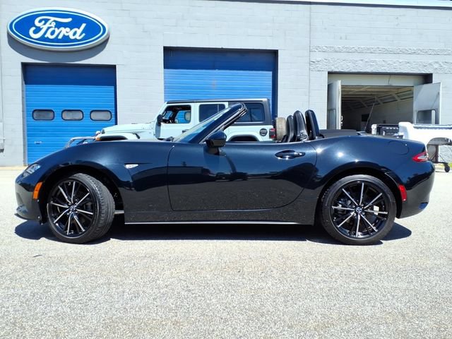 Used 2024 MAZDA MX-5 Miata Grand Touring w/ Weather Package RWD image 2