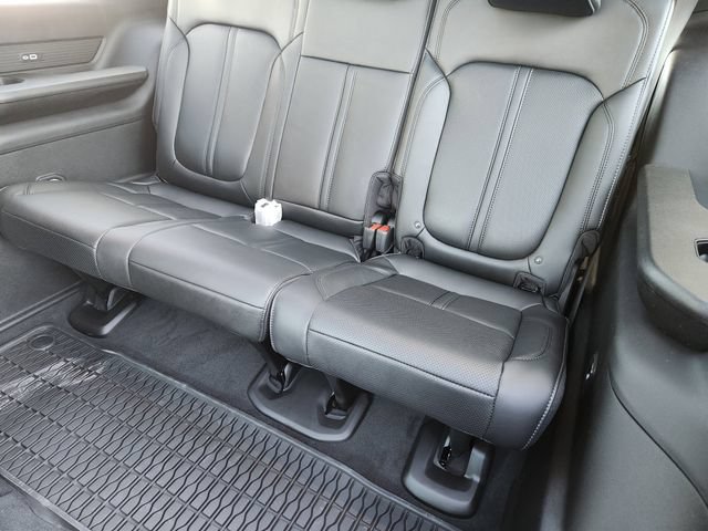 New 2026 Jeep Grand Wagoneer Limited AWD/4WD image 23
