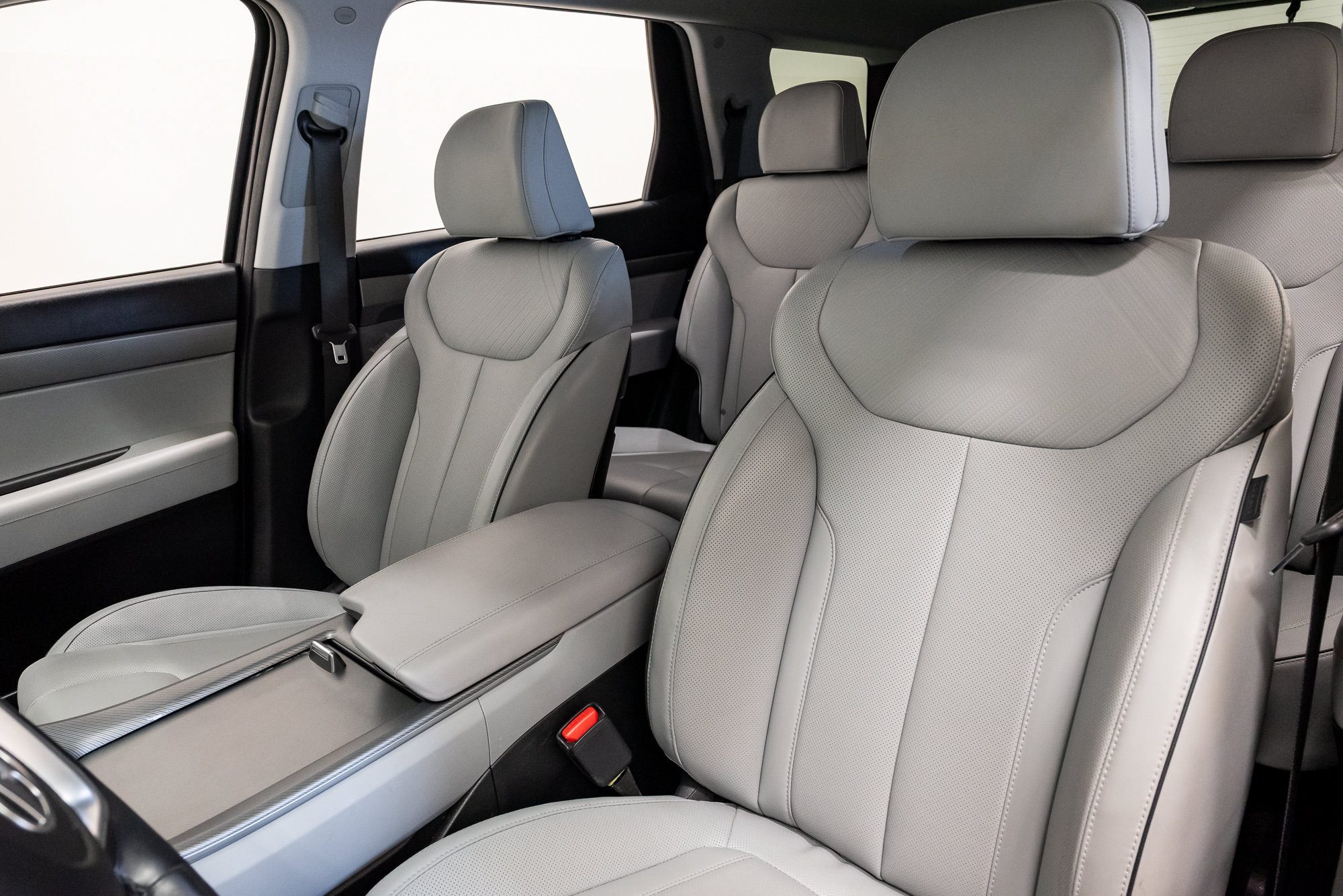 Used 2025 Hyundai Palisade SEL FWD image 9